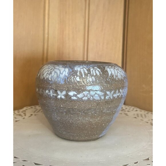 Handcrafted Stoneware Vase Lavender White Floral Design 3.25in Rustic Home - Picture 7 of 7